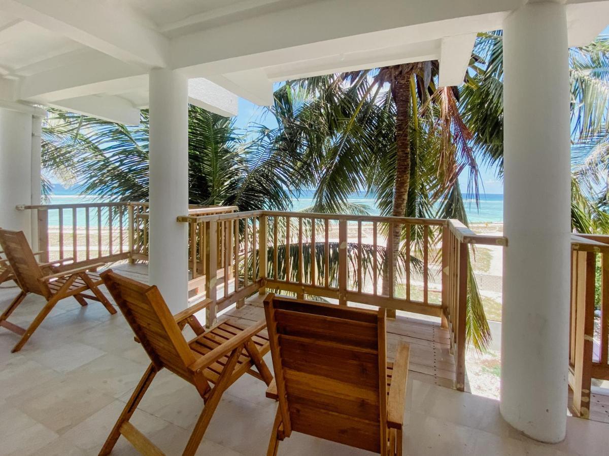 Coral Inn Thulusdhoo Exteriér fotografie